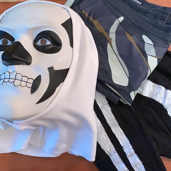 Kids Halloween Fortnight Skull Trooper costume mask/shirt /hand painted pants - Picture 2 of 16